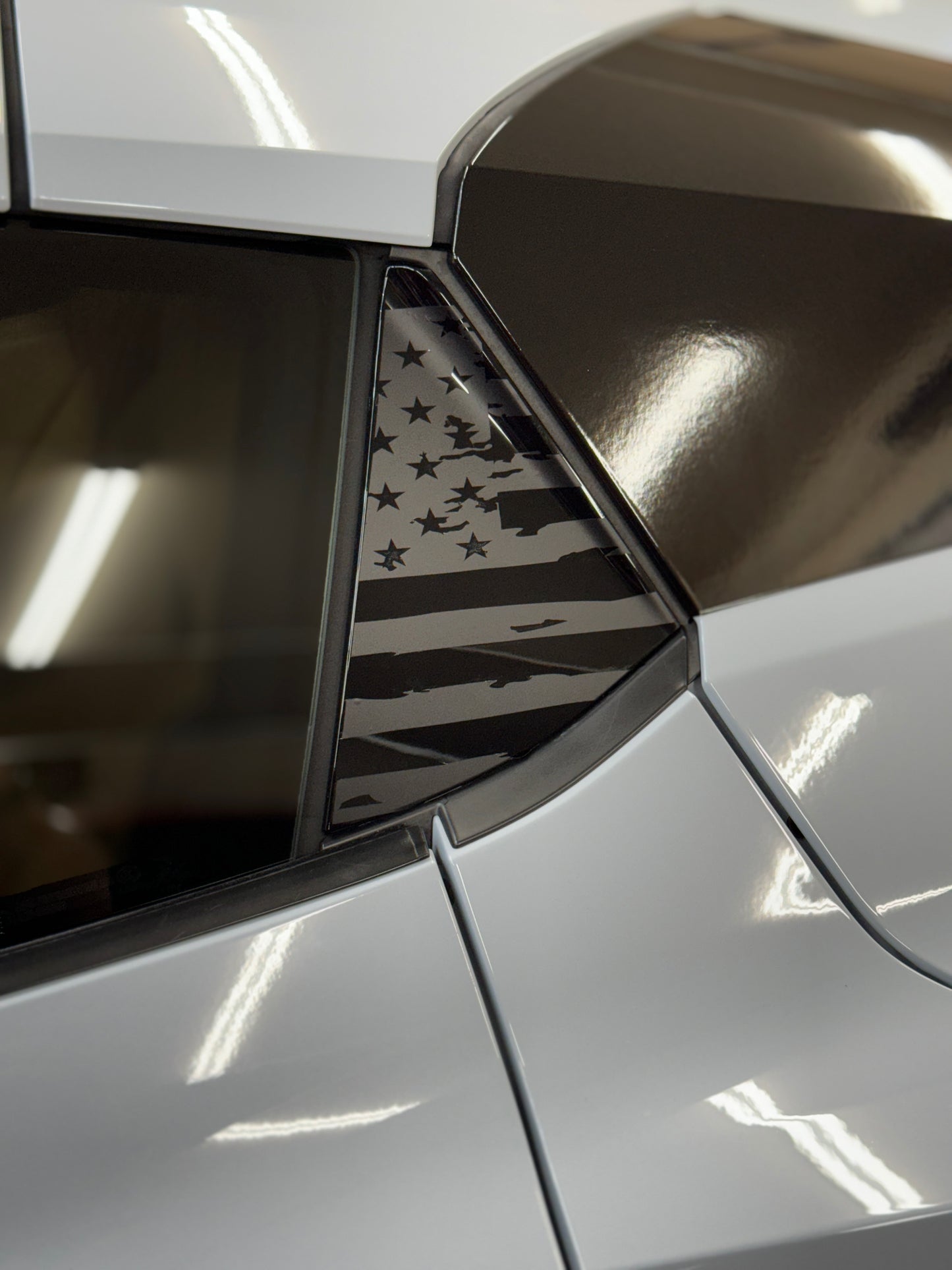 2020-2024 C8 Quater Panel American Flag Decal